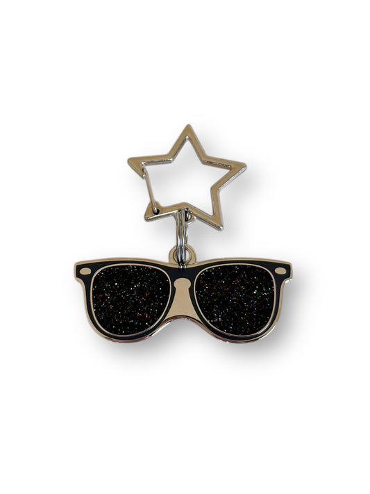 Wayfarer Sunnies image 0